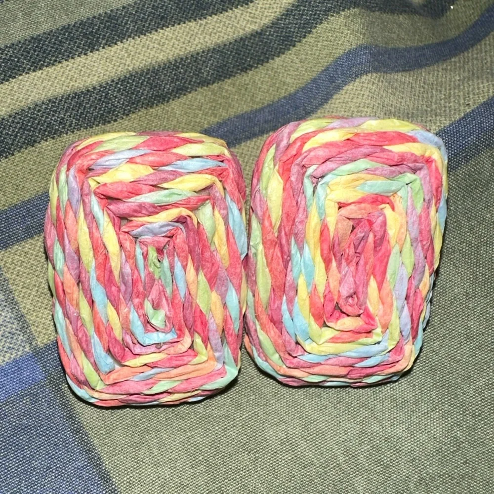Pastel Raffia Rectangle Earring - Picture 3 of 4